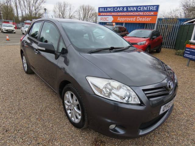 Toyota Auris 1.6 V-Matic TR 5dr Hatchback Petrol Grey